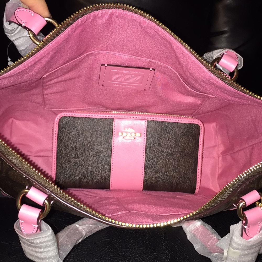 SOLD Coach bundle - Picture 3 of 3